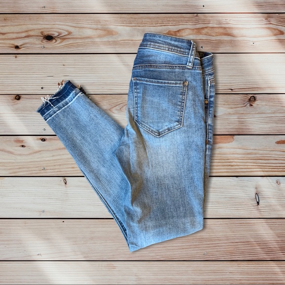 DESIGN LAB | Distressed cuff skinny jeans - Picture 2 of 4